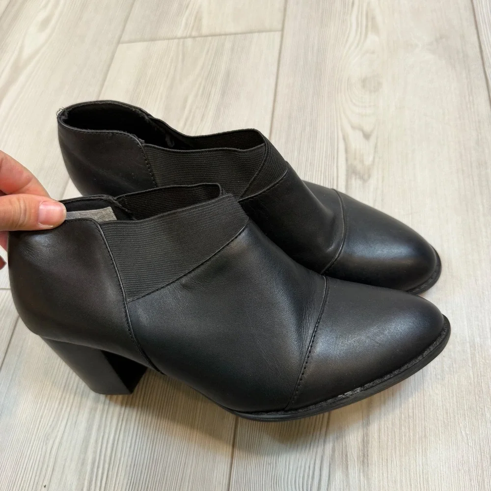 Vionic Point Black Leather Ankle Booties Orthaheel Block Heel TVW4151 Womens 8.5